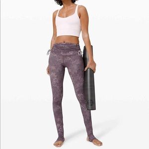 Lululemon Hug Your Core Super High-Rise 28”